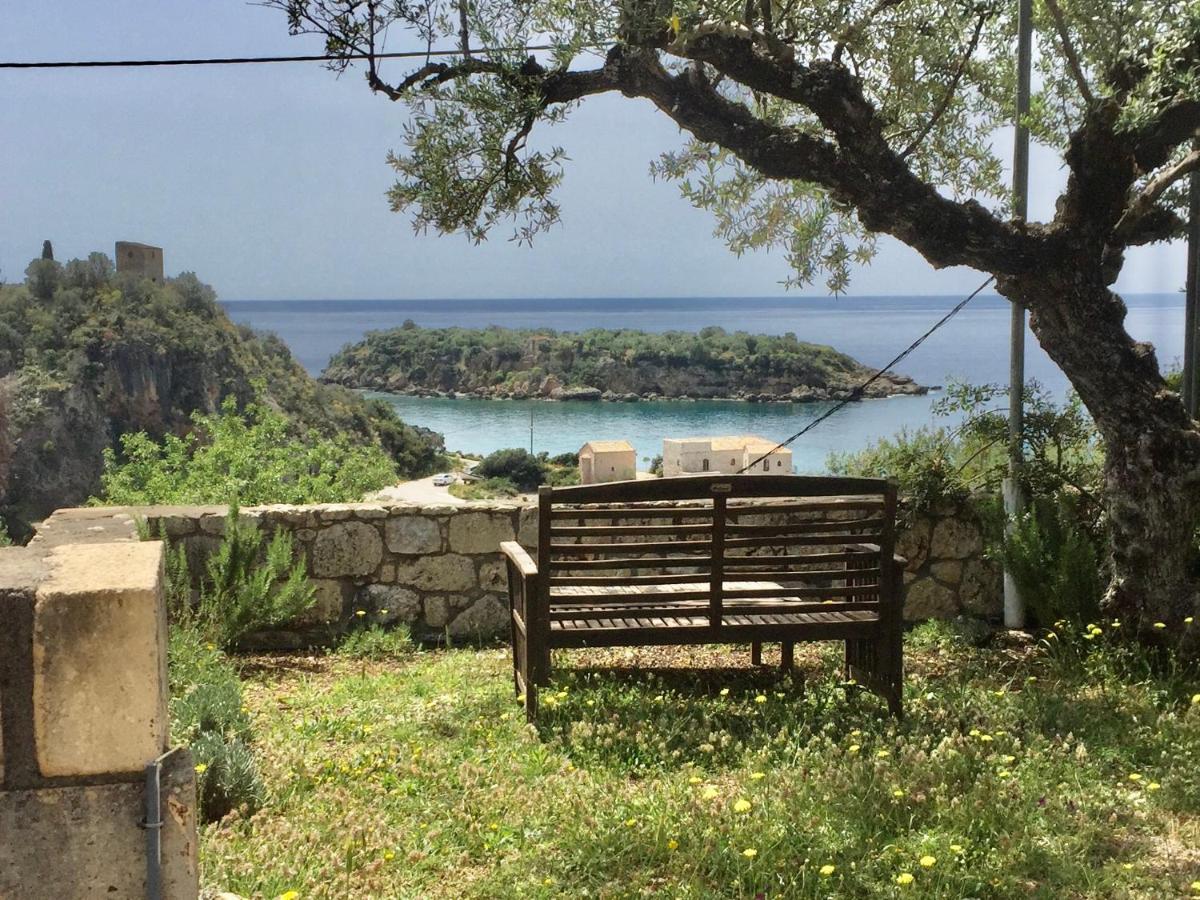 Meropi Villas Kardamyli Exterior photo